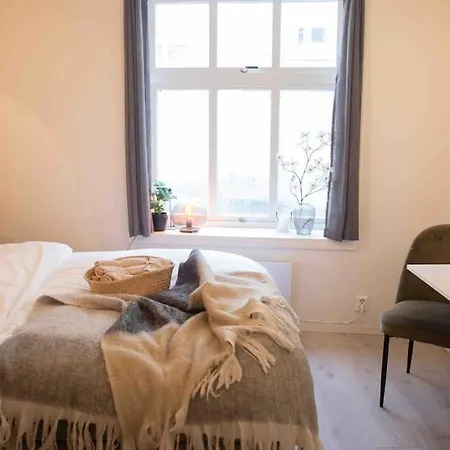 Апартаменти Bryggen/koengen Studio-apartment
